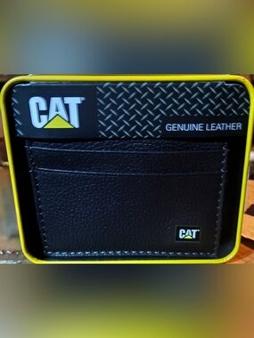 CAT Men's Black Leather Bi-Fold Wallet